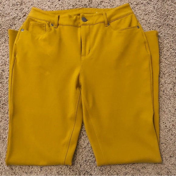 Cato gold jeggings. Size 8. NWOT. 29” inseam. - Picture 7 of 9